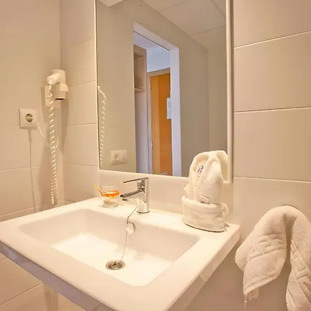 Hotel apartamentowy Bj Playamar & S'Illot (Mallorca)